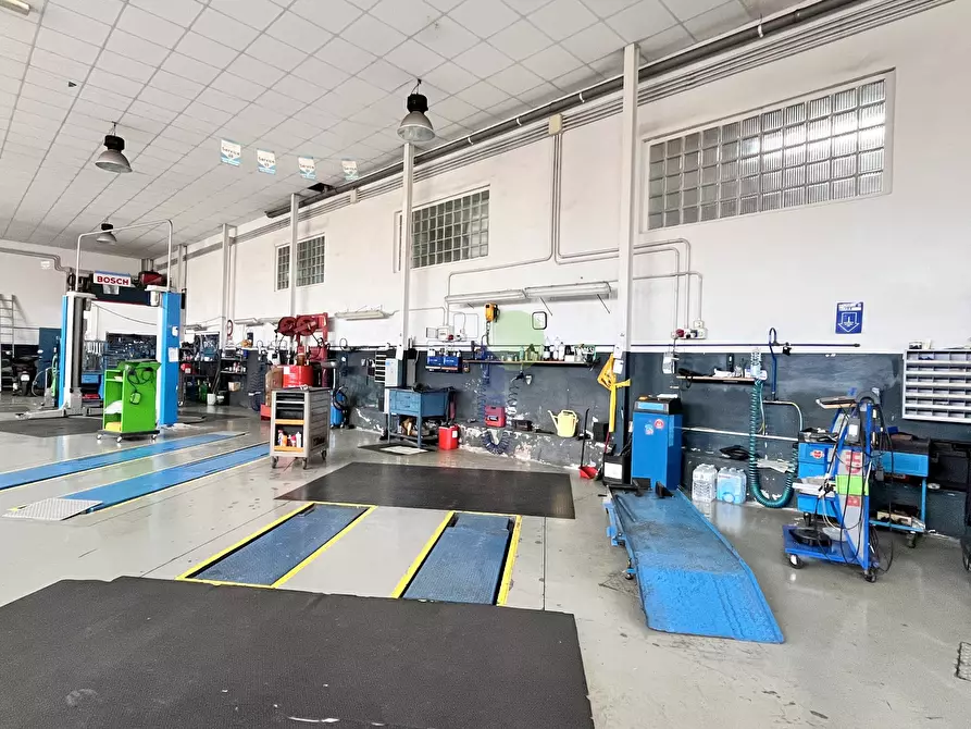 Immagine 14 di Capannone industriale in affitto  in Via Francesco Pera 88 a Livorno