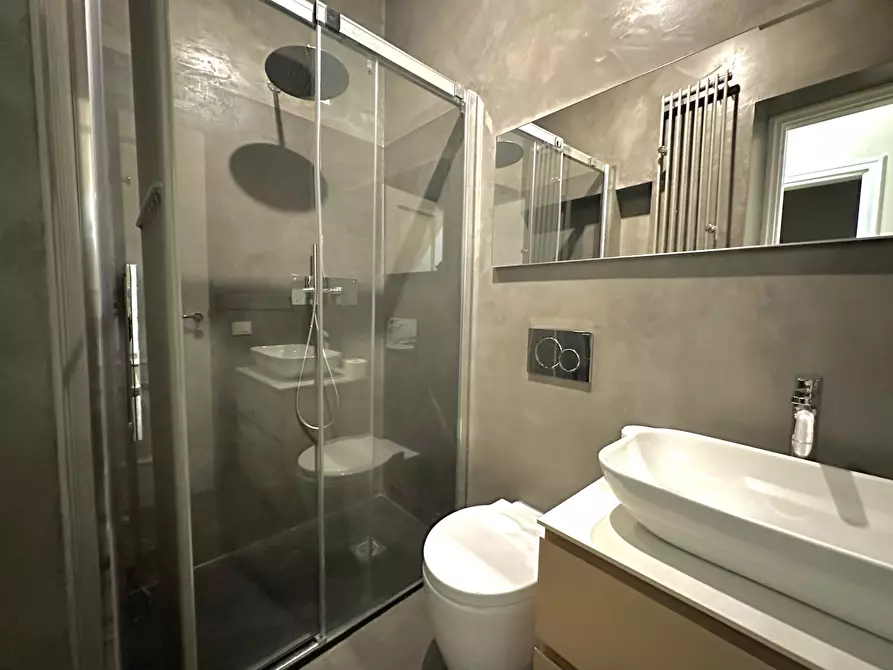 Immagine 17 di Trilocale in affitto  in Via XX Settembre 1 a Arona