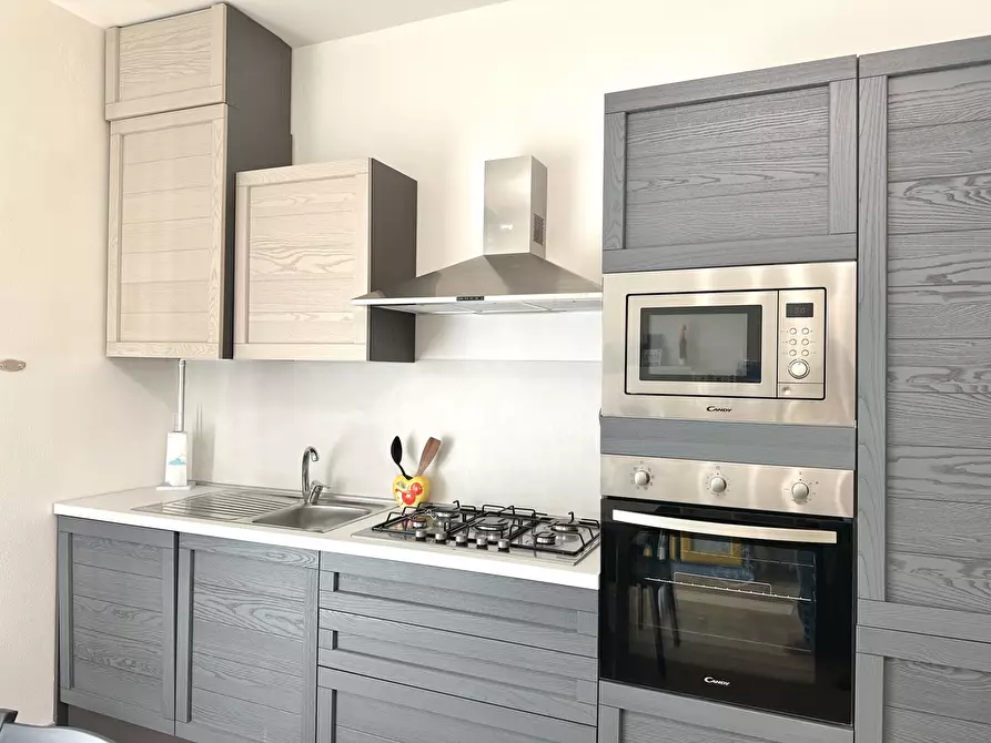 Immagine 7 di Trilocale in affitto  in Via XXV Aprile 1 a Arona