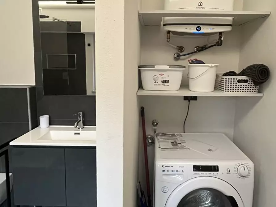 Immagine 8 di Trilocale in affitto  in Via Dante Alighieri 1 a Cureggio