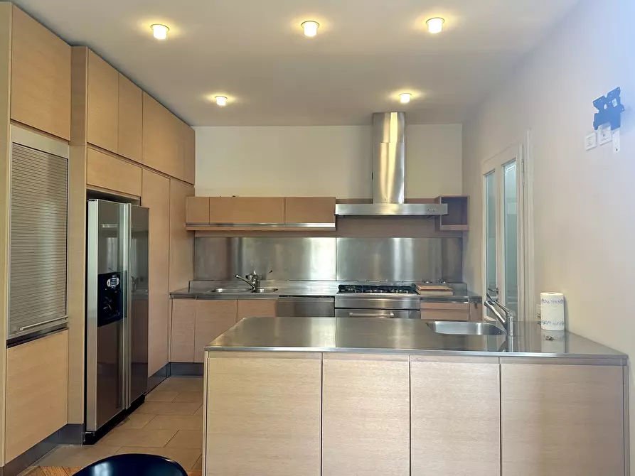 Immagine 6 di Trilocale in affitto  in Via XX Settembre 1 a Arona