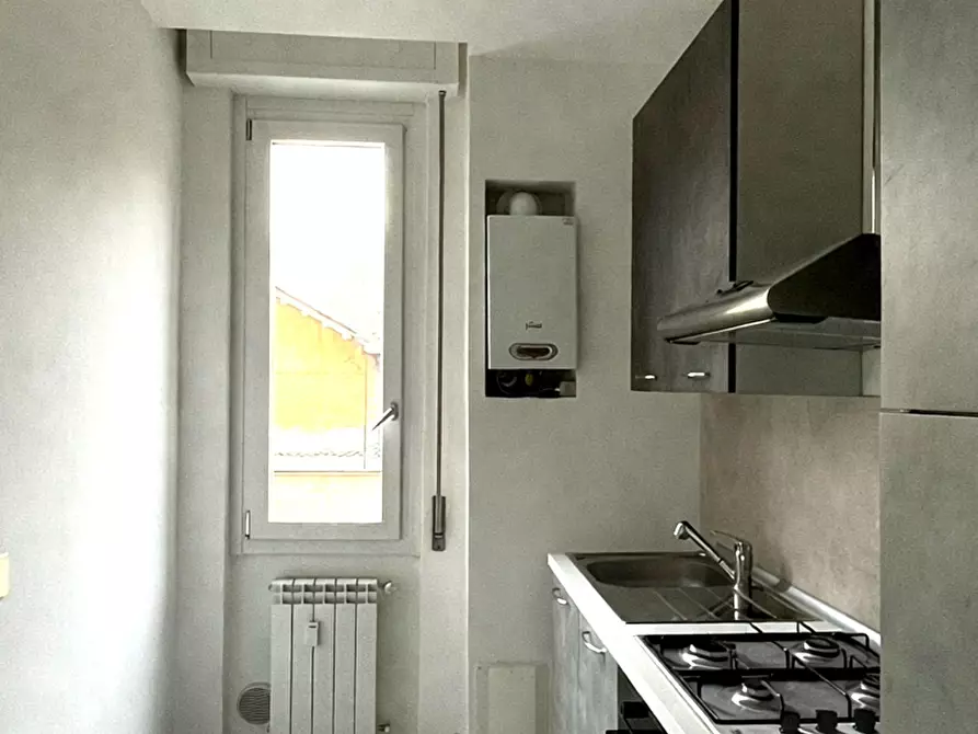 Immagine 5 di Bilocale in affitto  in Via Giovanni Verga 1 a Arona