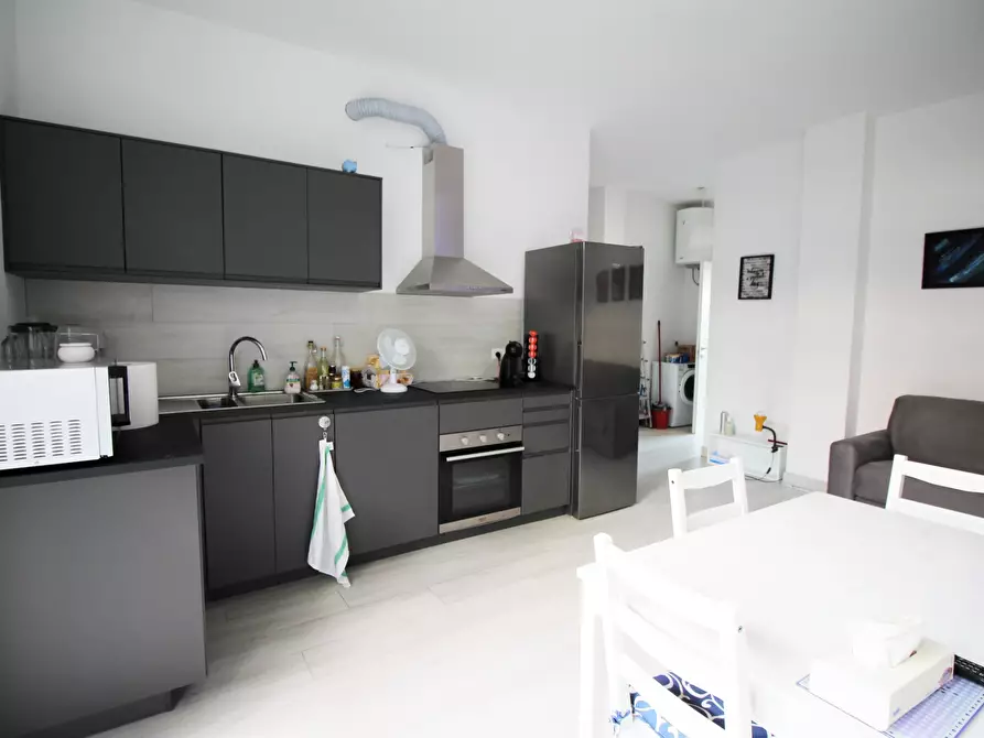 Immagine 4 di Trilocale in affitto  in Via Torino 99 a Arona