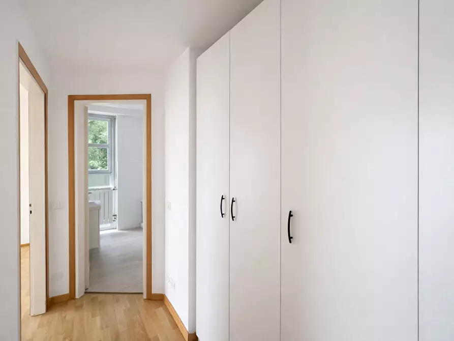 Immagine 12 di Trilocale in affitto  in Via Cristoforo Colombo 1 a Dormelletto