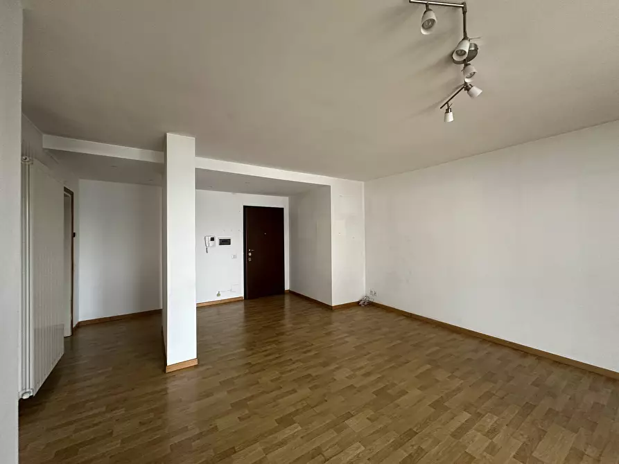 Immagine 9 di Trilocale in affitto  in Via Cristoforo Colombo 1 a Dormelletto