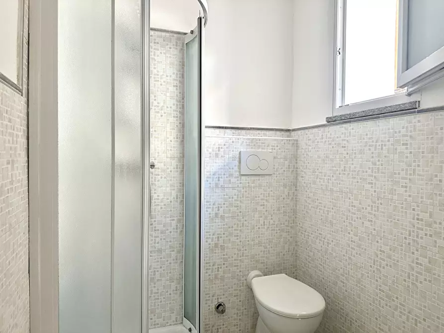 Immagine 13 di Bilocale in vendita  in Via Crosa 1 a Arona