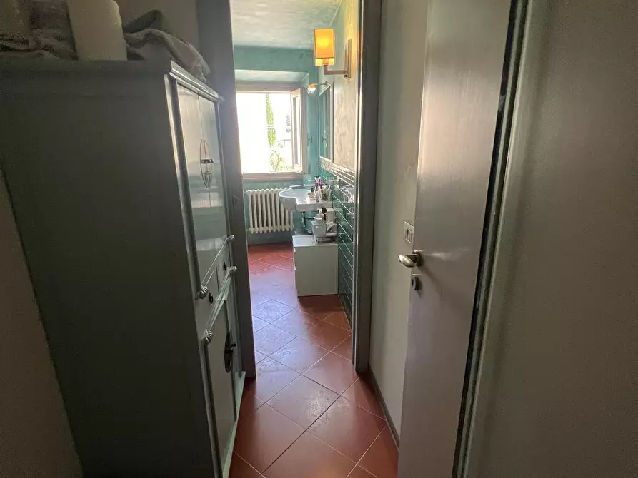 Immagine 70 di Porzione di casa in vendita  in Via di Vingone a Scandicci