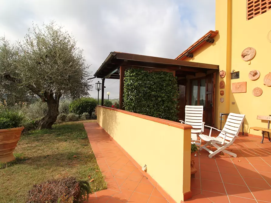 Immagine 23 di Villa in vendita  in via tortori a Montespertoli