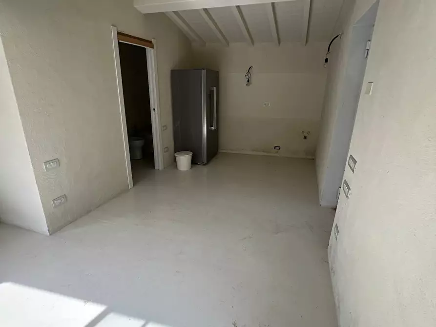 Immagine 86 di Porzione di casa in vendita  in Via di Vingone a Scandicci