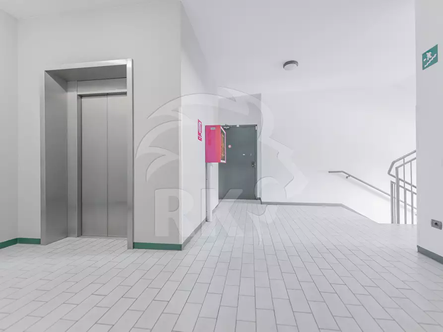 Immagine 3 di Laboratorio in affitto  a Bologna