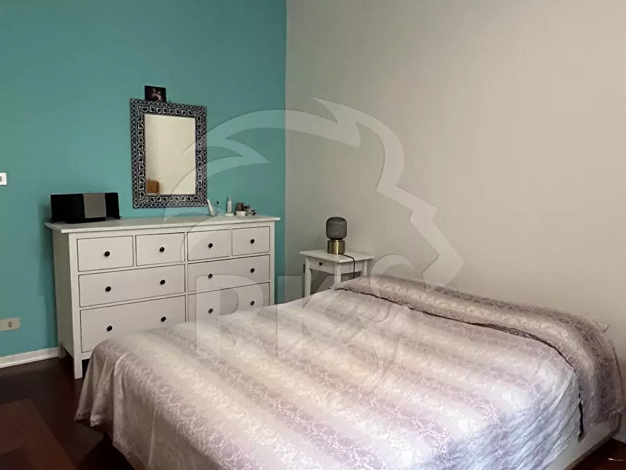 Immagine 8 di Trilocale in vendita  a Bologna