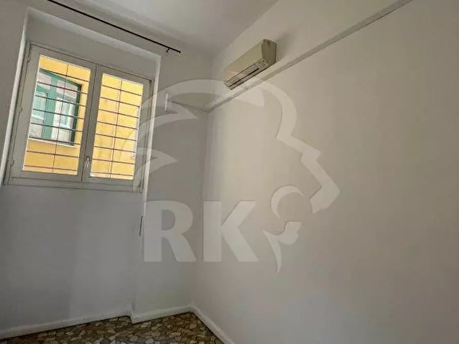 Immagine 33 di Locale commerciale in affitto  in via Milazzo a Bologna