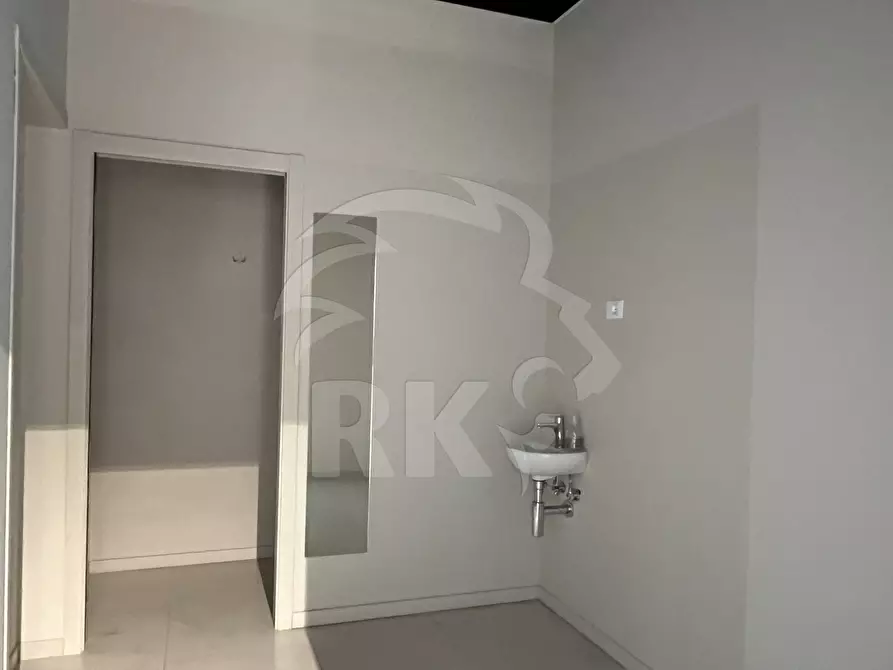 Immagine 7 di Laboratorio in affitto  a Bologna