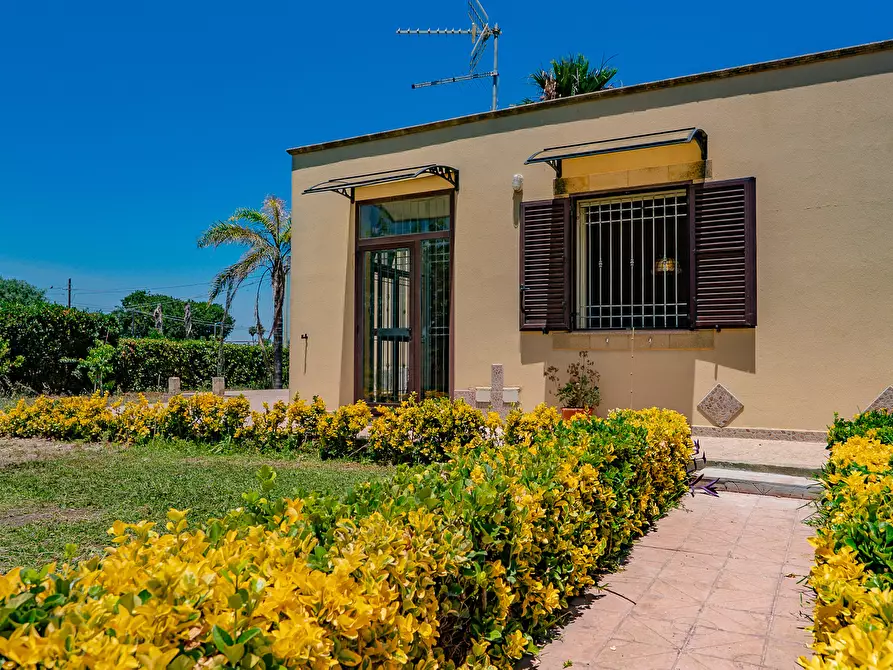 Immagine 59 di Villa in vendita  in Via Olindo Marinelli 66 a Siracusa