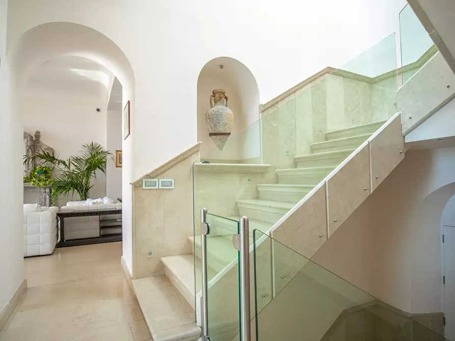 Immagine 30 di Villa in vendita  in Salita Giafari 25 a Taormina