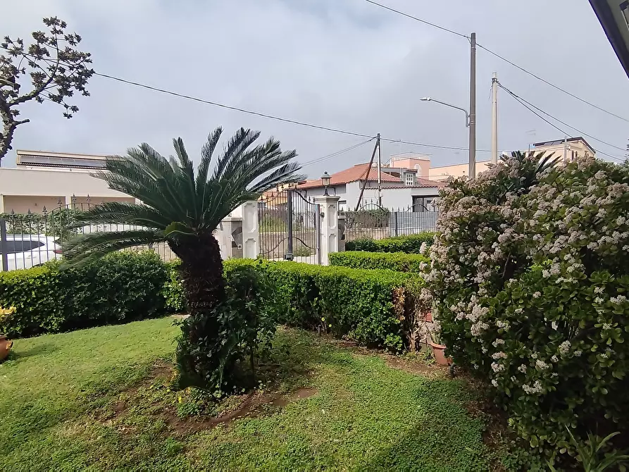 Immagine 5 di Villa in vendita  in Via Stromboli 7 a Siracusa