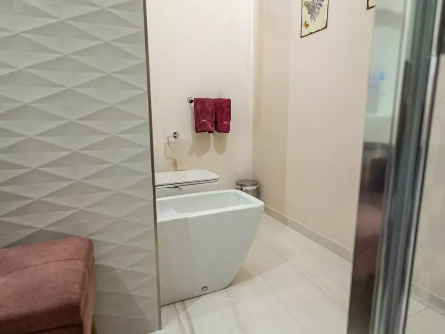 Immagine 50 di Villa in vendita  in Via Vincenzo Bellini 163 a Piedimonte Etneo