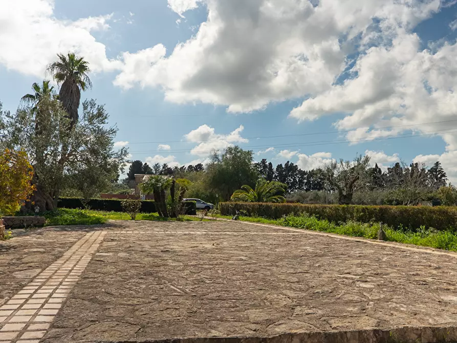 Immagine 82 di Villa in vendita  in Via Priamo 10 a Siracusa