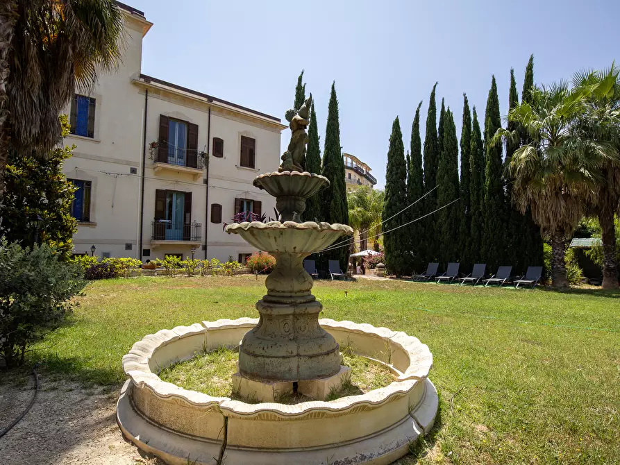 Immagine 35 di Albergo/B&B/Residence in vendita  in Via pola 2 a Noto