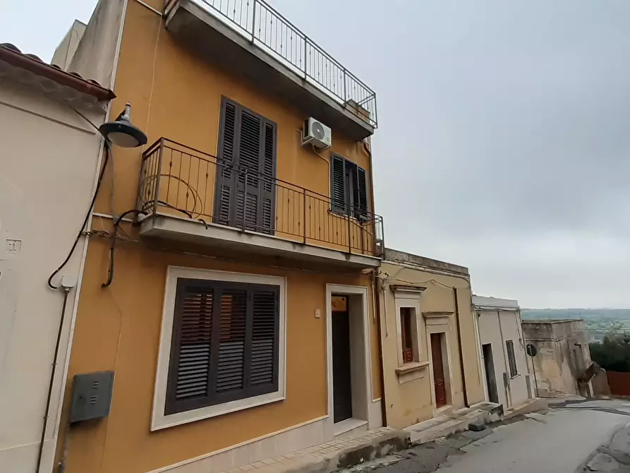Immagine 1 di Casa indipendente in vendita  in Via Procida 9 a Canicattini Bagni