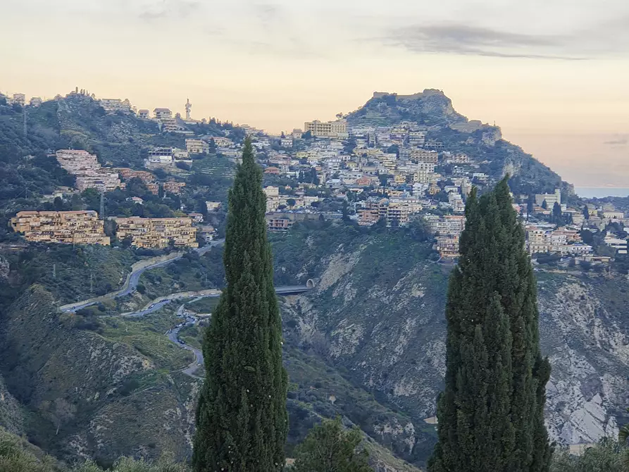 Immagine 77 di Villa in vendita  in SP10 41 a Taormina