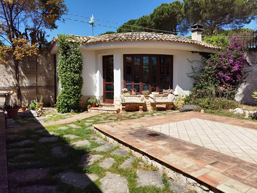 Immagine 34 di Villa in vendita  in Strada Tremmilia 143 a Siracusa