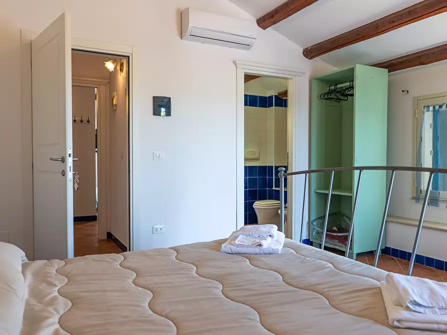 Immagine 92 di Villa in vendita  in Via Priamo 10 a Siracusa