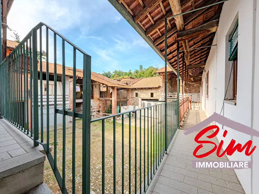 Immagine 25 di Casa semindipendente in vendita  in Via Martiri snc a Cavaglio D'agogna