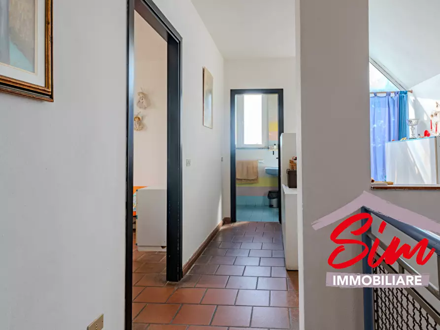 Immagine 43 di Villa in vendita  in Via Roncaglione snc a Casalino