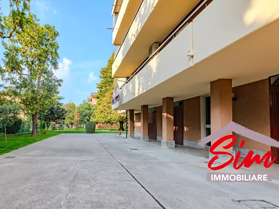 Immagine 30 di Trilocale in vendita  in Via Vanvitelli snc a Novara