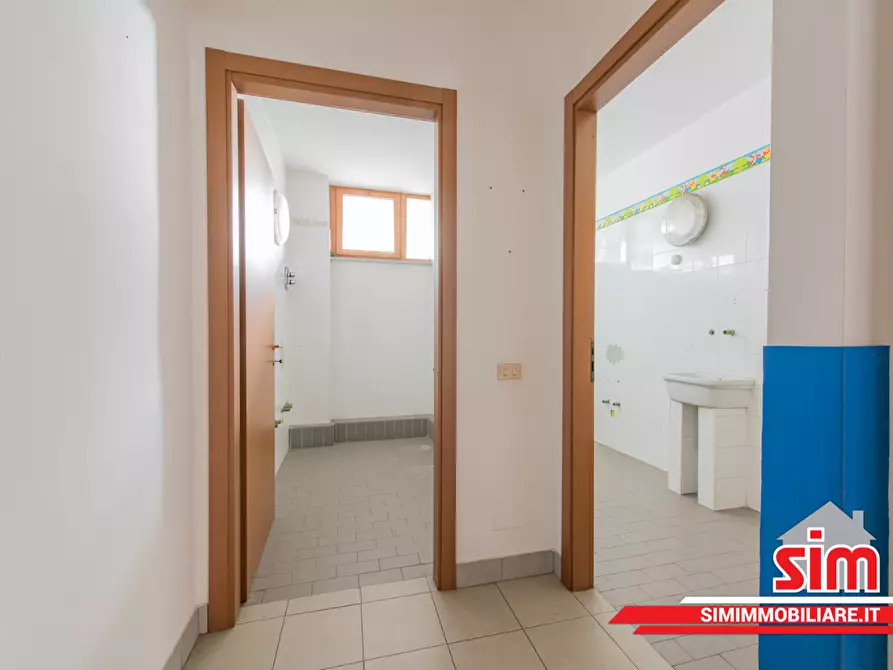 Immagine 5 di Ufficio in vendita  in Via Pellegrini s a Novara