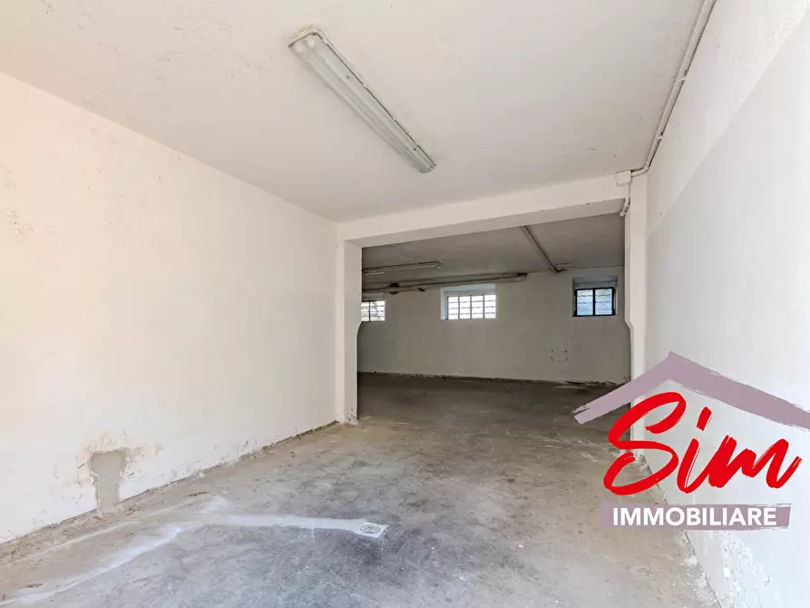 Immagine 5 di Magazzino in vendita  in VIA DON GIOVANNI GNIFETTI SNC a Novara