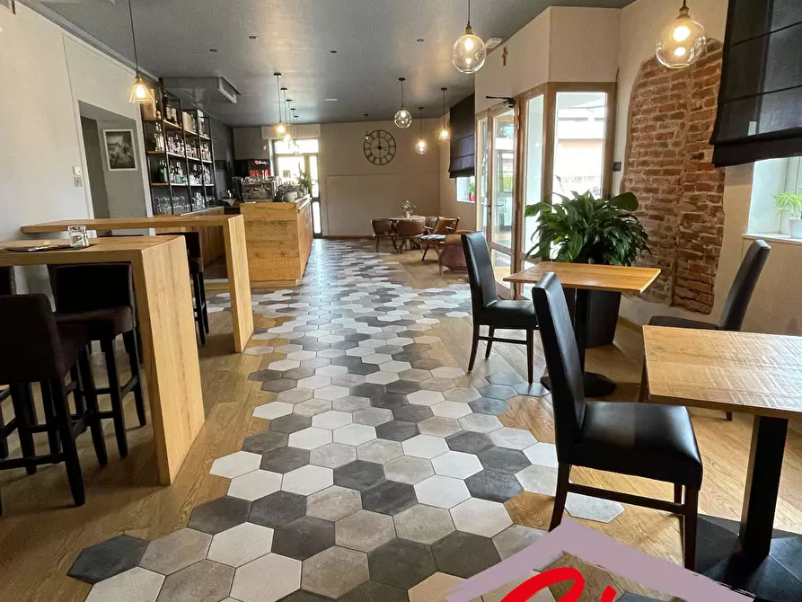 Immagine 5 di Bar / Ristorante in vendita  in Via Provinciale snc a Briona