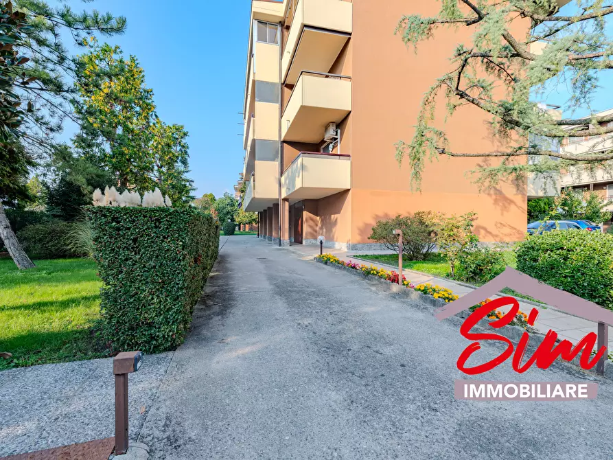 Immagine 35 di Trilocale in vendita  in Via Vanvitelli snc a Novara