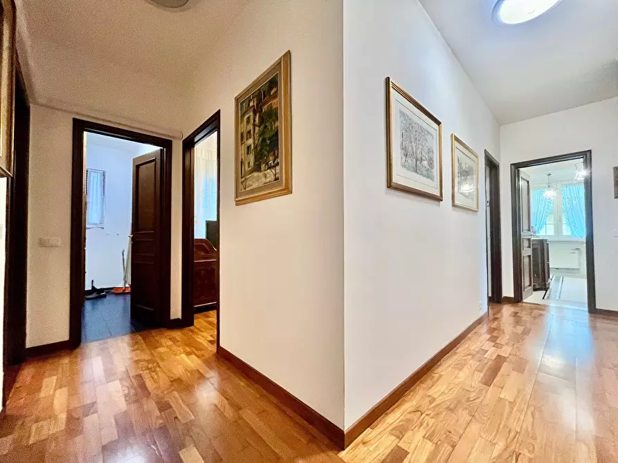 Immagine 17 di Villa in vendita  in Via Bologna a Pontedera