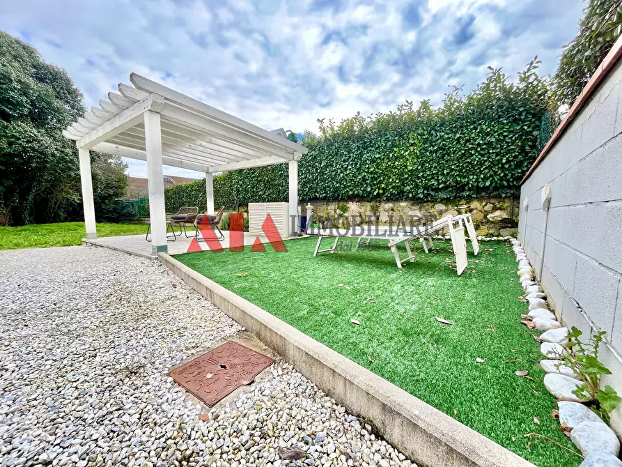 Immagine 3 di Casa indipendente in vendita  in Via Sarzanese Valdera a Buti