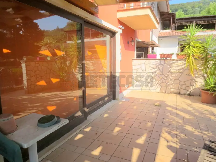 Immagine 19 di Casa bifamiliare in vendita  a Montecchio Maggiore