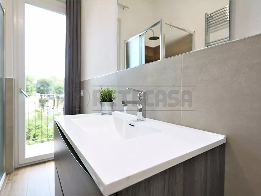 Immagine 64 di Stanza singola in affitto  a Vicenza