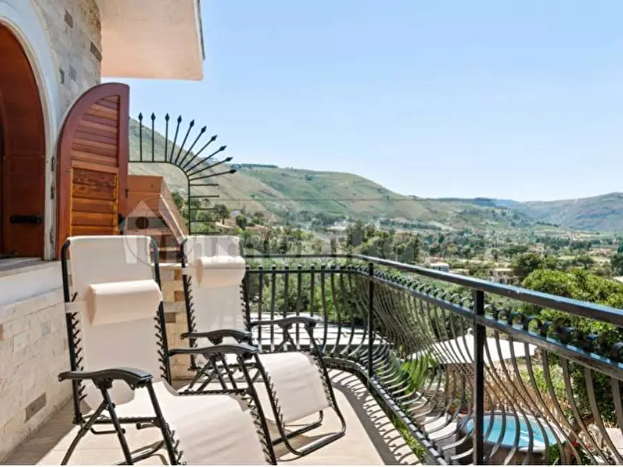 Immagine 98 di Villa in vendita  a Castellammare Del Golfo