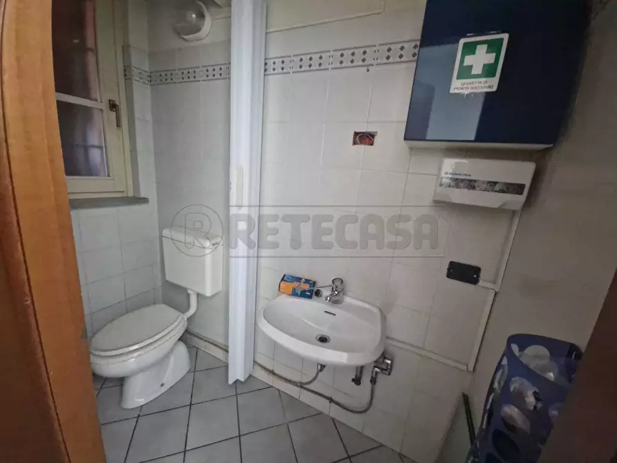 Immagine 12 di Locale commerciale in affitto  in Via Chiara Novella a Cremona