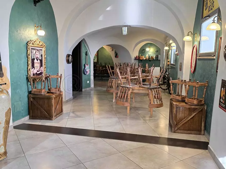 Immagine 10 di Pizzeria / Pub in vendita  a Mercato San Severino