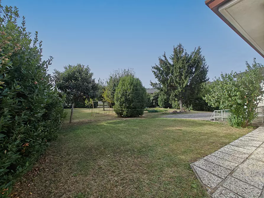 Immagine 7 di Villa in vendita  in Via del Lavoro 14 a Brogliano