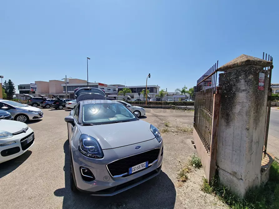 Immagine 68 di Laboratorio in vendita  in Via Neviano 37 a Seclì