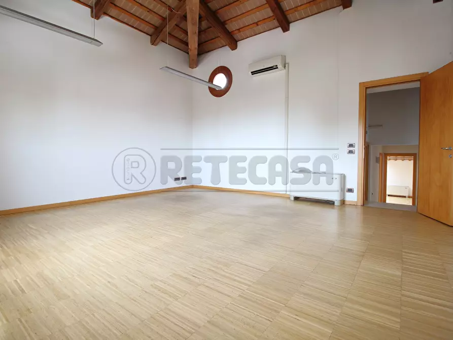 Immagine 4 di Ufficio in affitto  in Via Venezia 6 a Montebello Vicentino