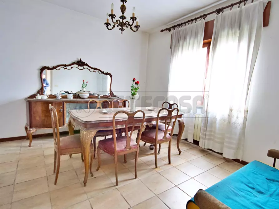 Immagine 4 di Trilocale in vendita  a Arzignano