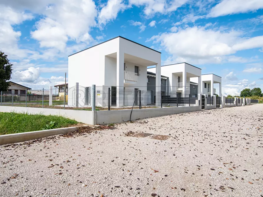 Immagine 1 di Villetta a schiera in vendita  in Via Villarappa 88 a Santa Giustina In Colle