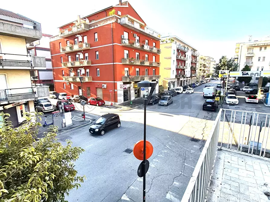 Immagine 20 di Trilocale in vendita  a Pescara