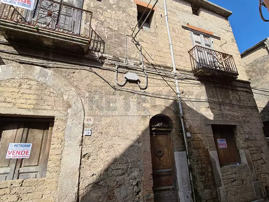 Immagine 4 di Casa indipendente in vendita  a Mercato San Severino