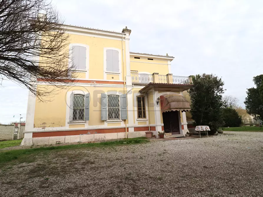 Immagine 2 di Appartamento in vendita  in Via Madonna della Pioppa 25 a Bondeno