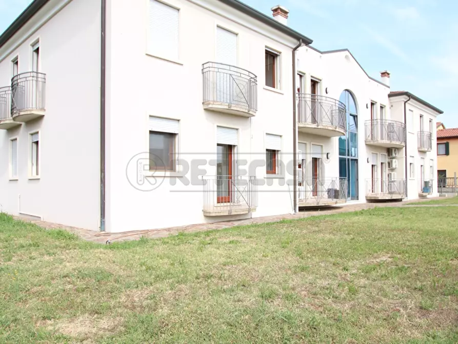 Immagine 7 di Terratetto in vendita  in Via Giovanni Falcone a Barbarano Mossano